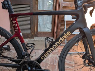Cannondale SuperSix EVO Shimano Dura Ace Di2 2024 Road & Gravel usato, Rosso — immagine 9 di 13