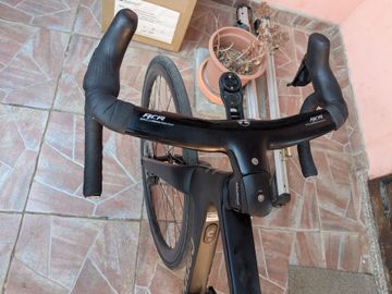 Cannondale SuperSix EVO Shimano Dura Ace Di2 2024 Road & Gravel usato, Rosso — immagine 5 di 13