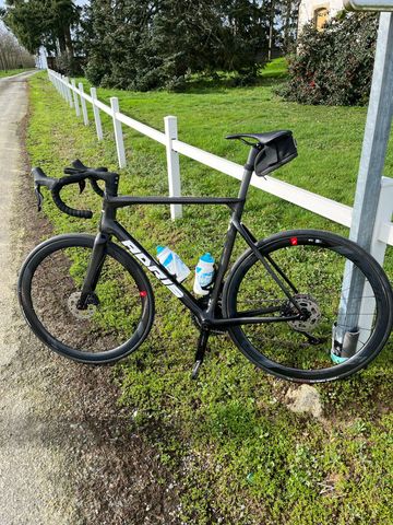 Adris Custom Shimano 105 Di2 2023 Road & Gravel d'occasion — image 8 sur 8