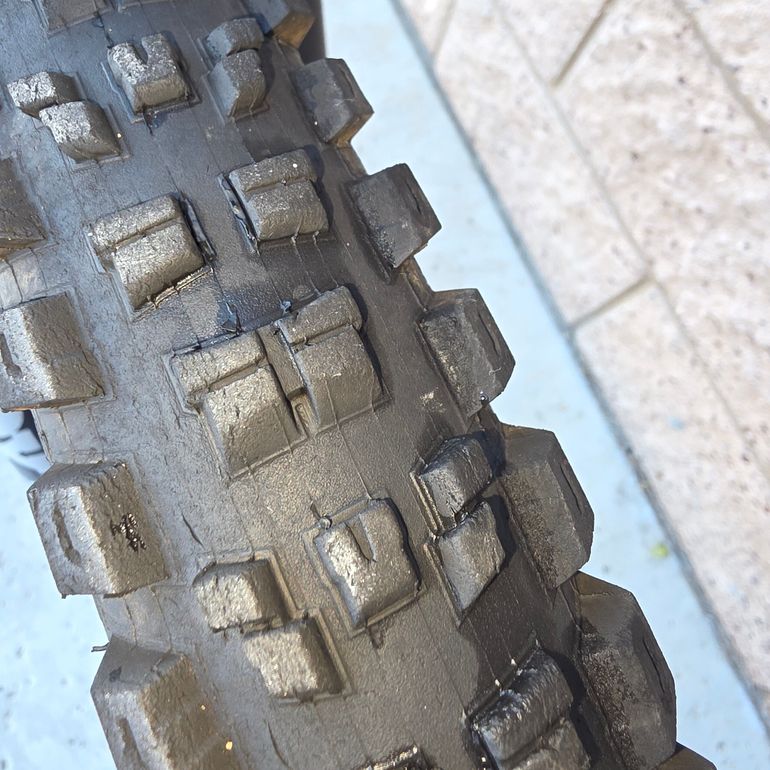 Used Specialized Status 140 2022 2022 Mountainbike — image 11 of 27