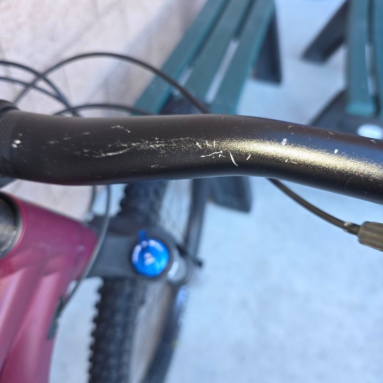 Used Specialized Status 140 2022 2022 Mountainbike — image 9 of 27