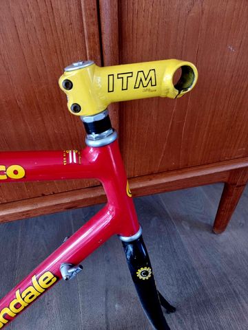 Used Cannondale Custom Frameset 2001 Road & Gravel, Red — image 2 of 8