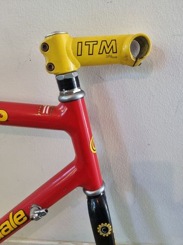 Used Cannondale Custom Frameset 2001 Road & Gravel, Red — image 4 of 8