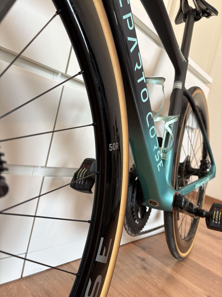 Used Bianchi Specialissima Shimano Ultegra Di2 2025 Road & Gravel, Schwarz — image 7 of 16