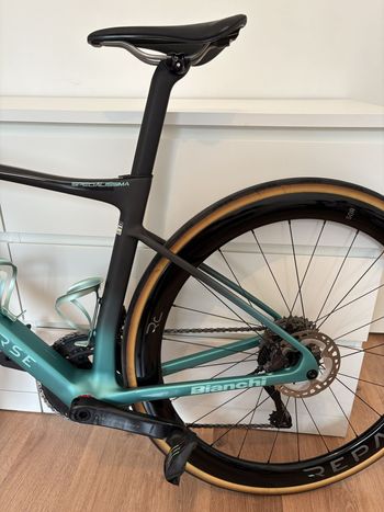 Used Bianchi Specialissima Shimano Ultegra Di2 2025 Road & Gravel, Schwarz — image 9 of 16