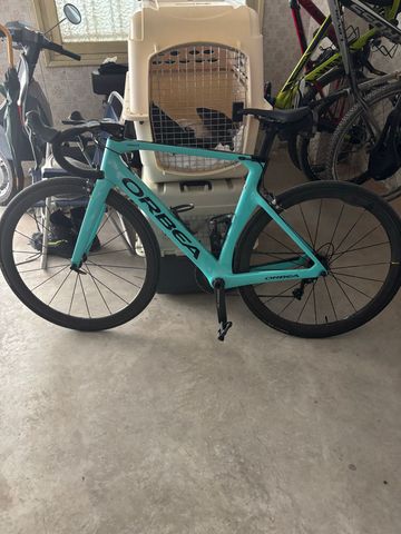 Orbea ORCA AERO M20TEAM 2018 2018 Road & Gravel usato, Blu — immagine 2 di 6