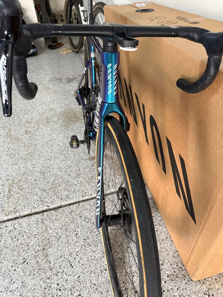 Used Canyon Aeroad CFR Di2 2025 2025 Road & Gravel, Blue — image 6 of 6