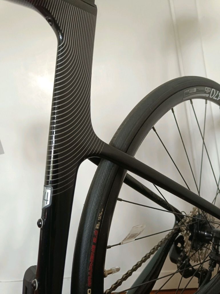 Used Cannondale SuperSix EVO Shimano 105 Di2 2024 Road & Gravel, Black — image 30 of 42