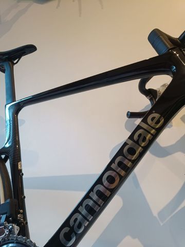 Used Cannondale SuperSix EVO Shimano 105 Di2 2024 Road & Gravel, Black — image 13 of 18