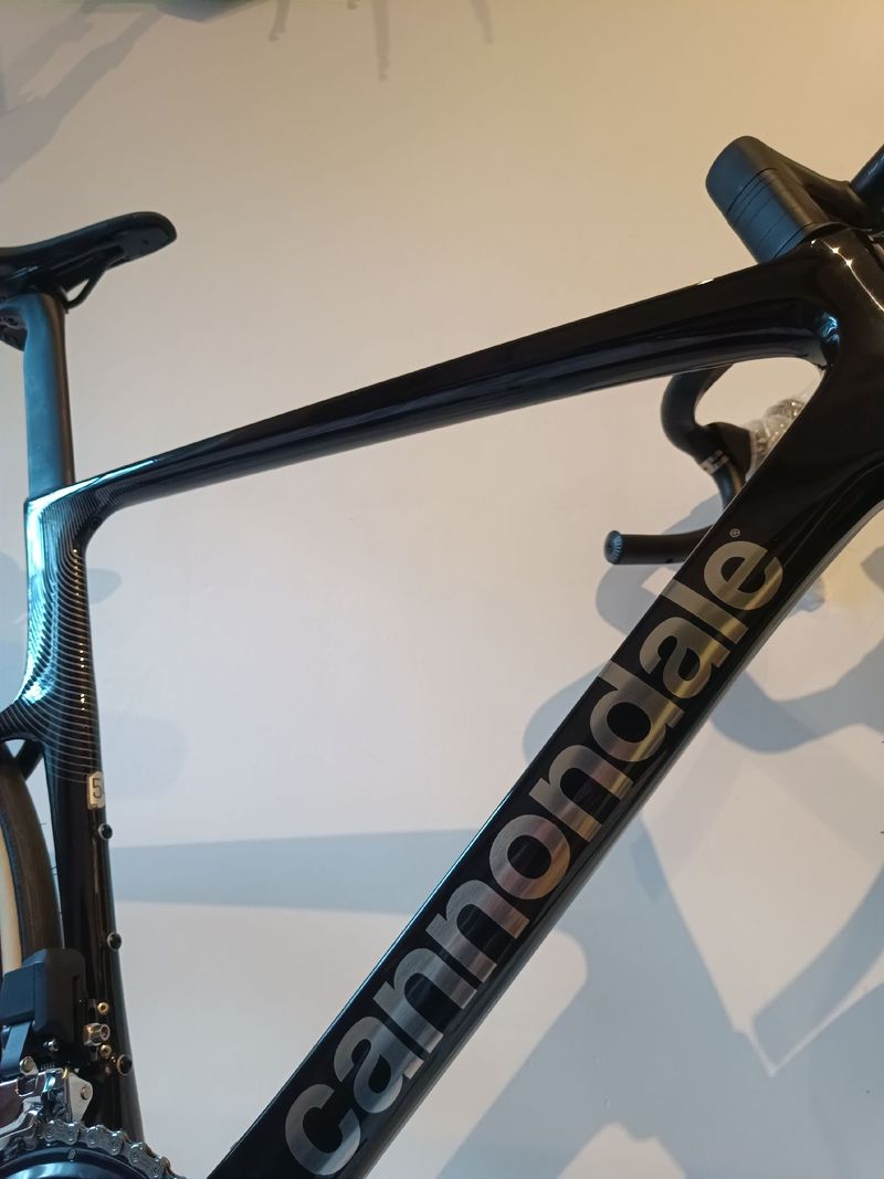 Used Cannondale SuperSix EVO Shimano 105 Di2 2024 Road & Gravel, Black — image 13 of 18