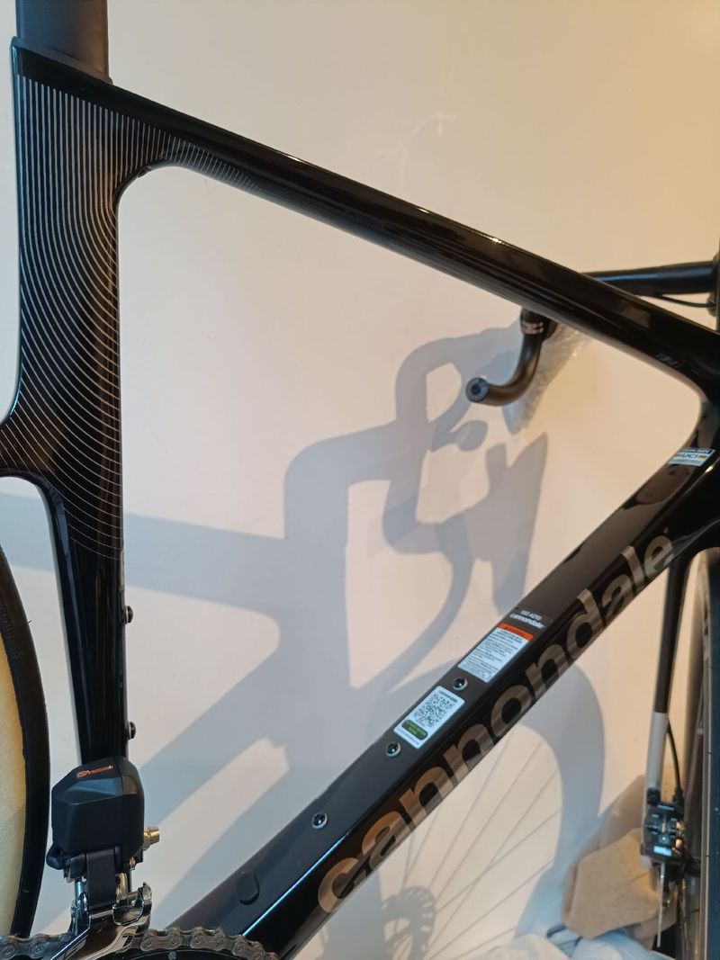 Used Cannondale SuperSix EVO Shimano 105 Di2 2024 Road & Gravel, Black — image 10 of 18