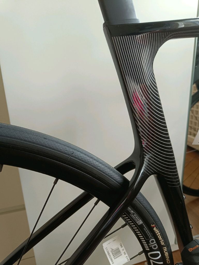Used Cannondale SuperSix EVO Shimano 105 Di2 2024 Road & Gravel, Black — image 25 of 42