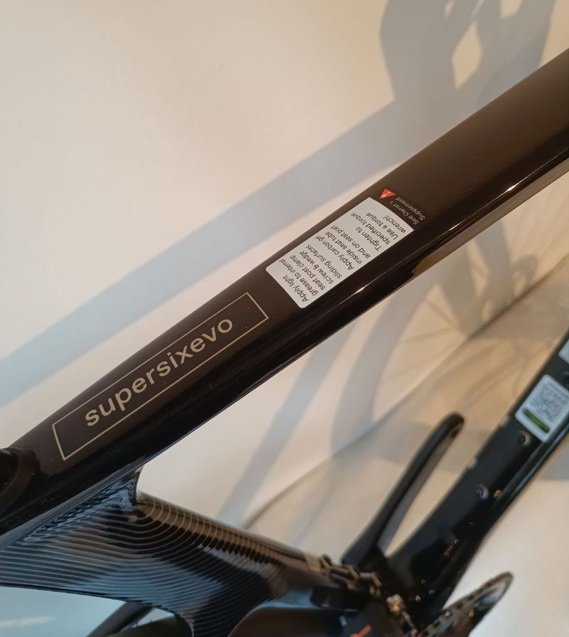 Used Cannondale SuperSix EVO Shimano 105 Di2 2024 Road & Gravel, Black — image 11 of 18
