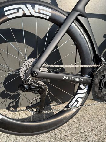Gebrauchtes Colnago Y1Rs Shimano Dura Ace Di2 2026 Road & Gravel, Schwarz — Bild 4 von 13