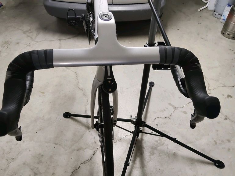 Used Berria BELADOR 8 2023 2023 Road & Gravel, Light Gray — image 9 of 10