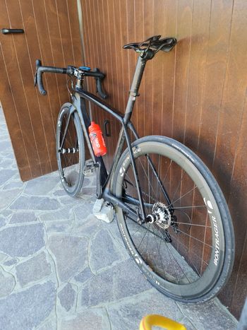 Used Trek Madone Shimano Ultegra 2015 Road & Gravel, Black — image 2 of 16