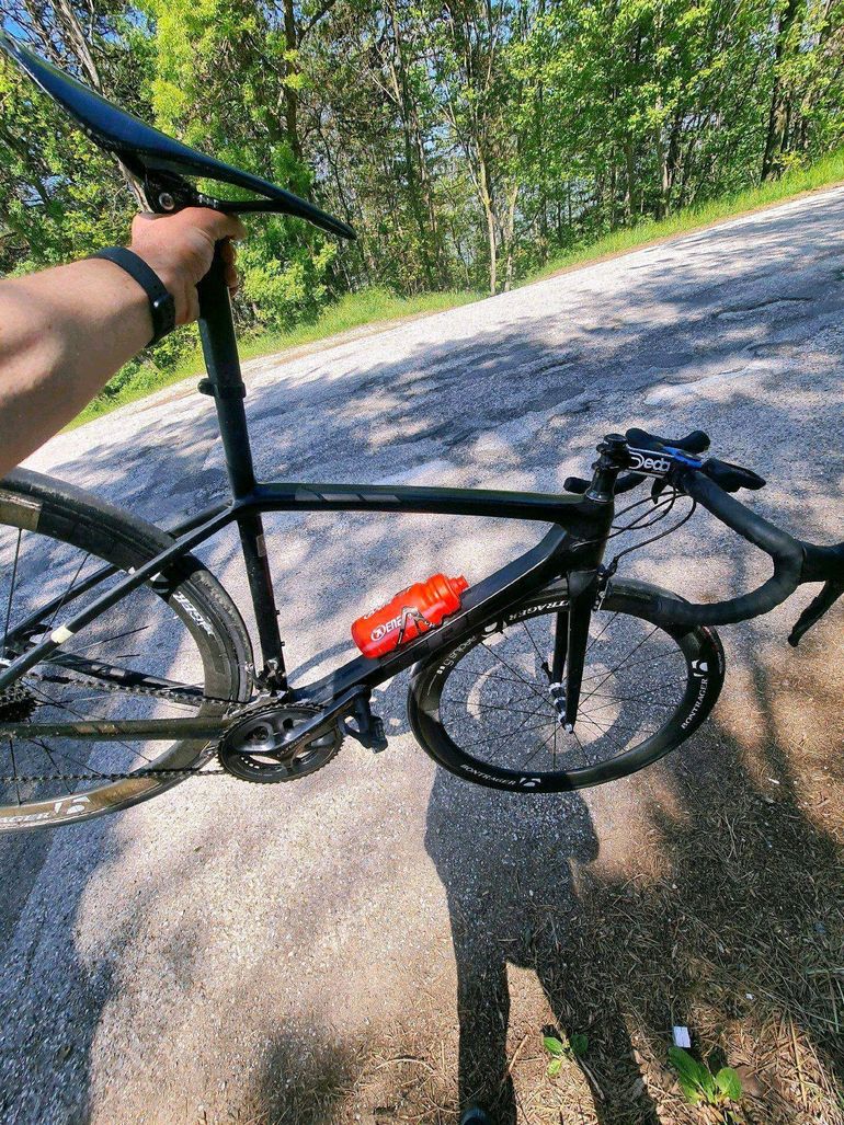 Used Trek Madone Shimano Ultegra 2015 Road & Gravel, Black — image 15 of 16