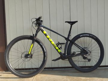 Použité Trek Procaliber 9.6 2021 2021 Mountainbike — obrázek 1 z 8