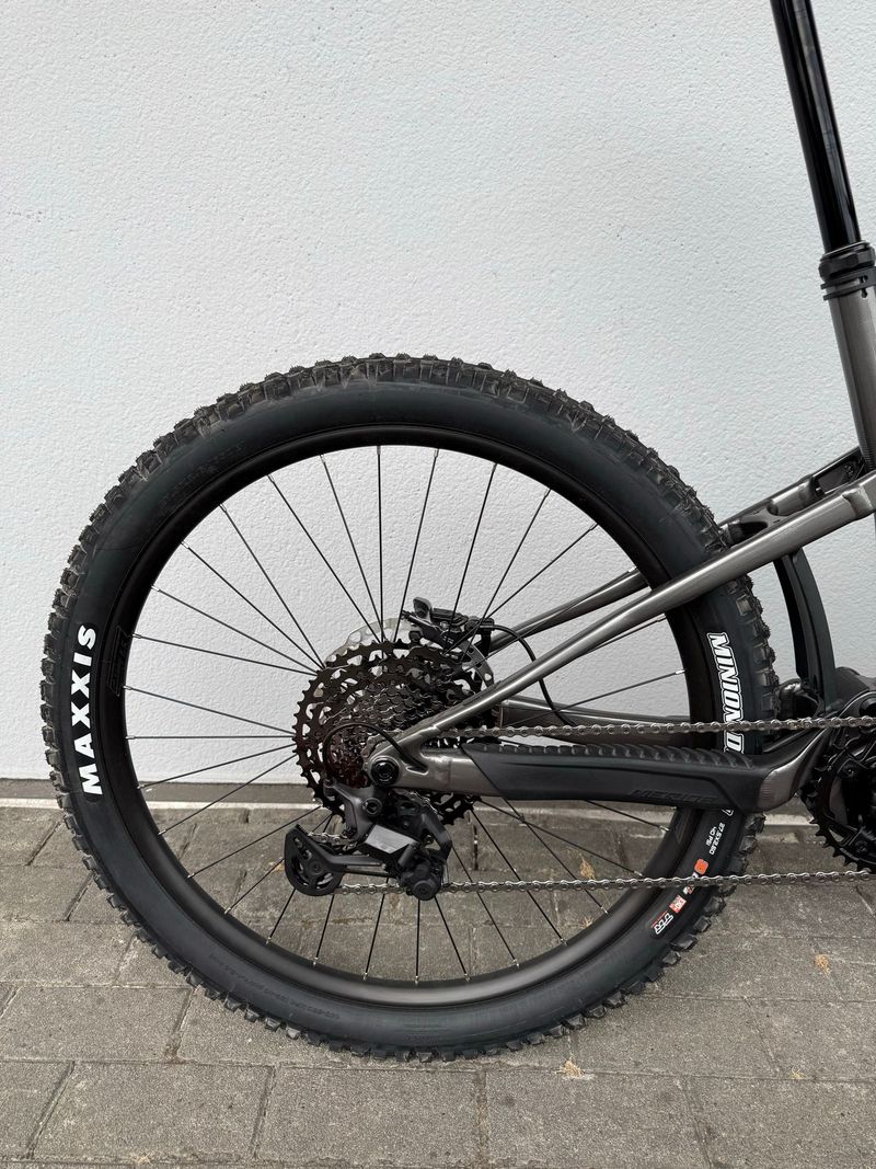 Tweedehands Merida eONE-SIXTY 875 2024 2024 Mountainbike — afbeelding 2 van 20