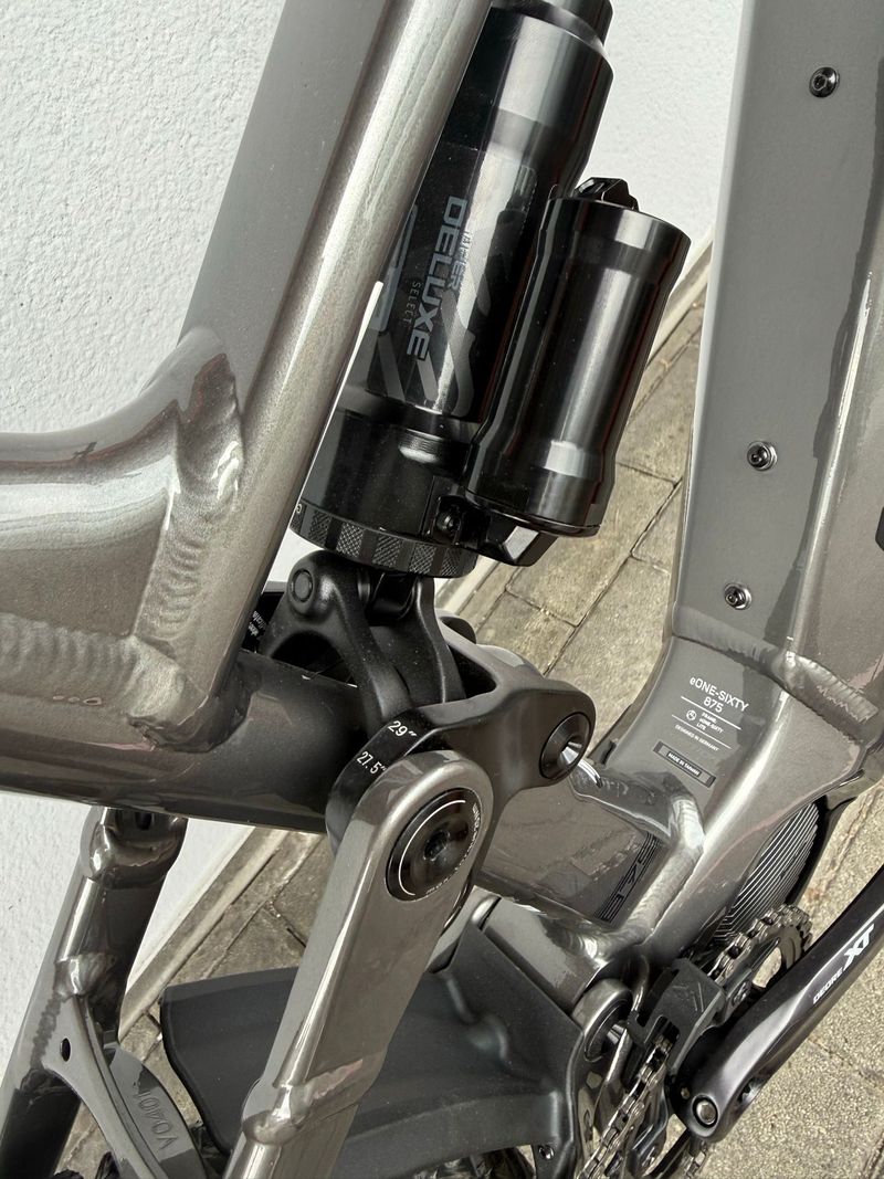 Gebrauchtes Merida eONE-SIXTY 875 2024 2024 Mountainbike, Hellgrau, 29, 27.5 — Bild 6 von 12