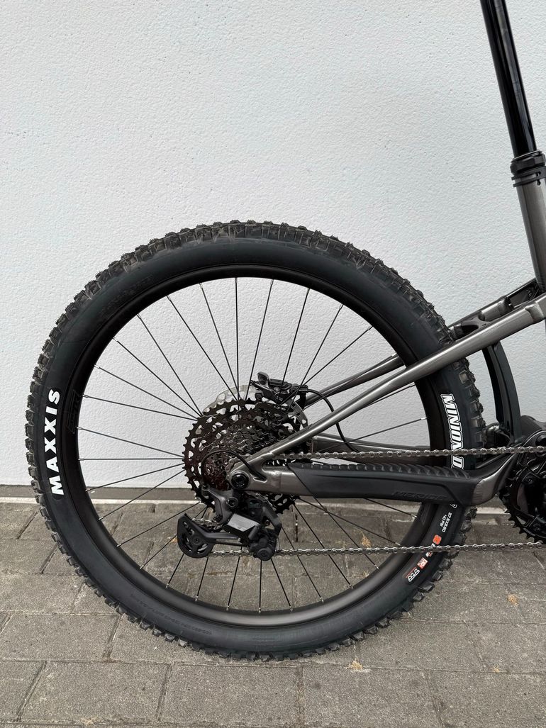 Used Merida eONE-SIXTY 875 2024 2024 Mountainbike — image 2 of 12