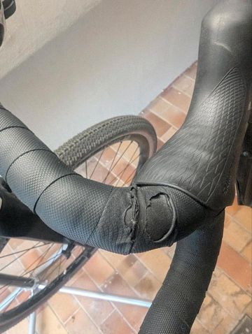 Used Rose Backroad Shimano GRX 2023 Road & Gravel, Black — image 5 of 8