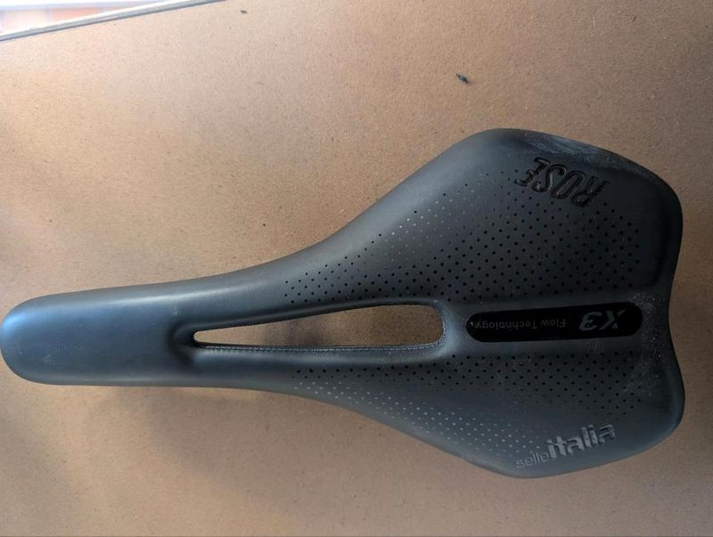 Used Rose Backroad Shimano GRX 2023 Road & Gravel, Black — image 6 of 8