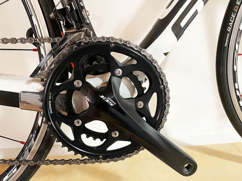 Used Focus IZALCO Carbon 2016_105 2016 Road & Gravel, White — image 3 of 8