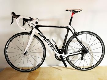 Used Focus IZALCO Carbon 2016_105 2016 Road & Gravel, White — image 2 of 8