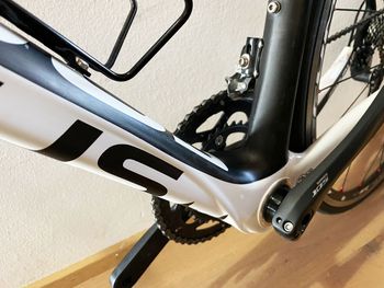 Used Focus IZALCO Carbon 2016_105 2016 Road & Gravel, White — image 6 of 8