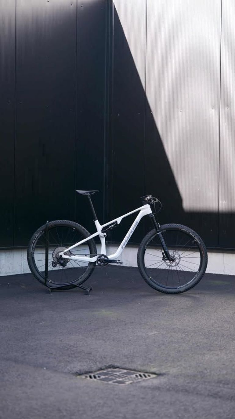 Used Adris Adris Le Flexible 2024 Mountainbike, White — image 6 of 15