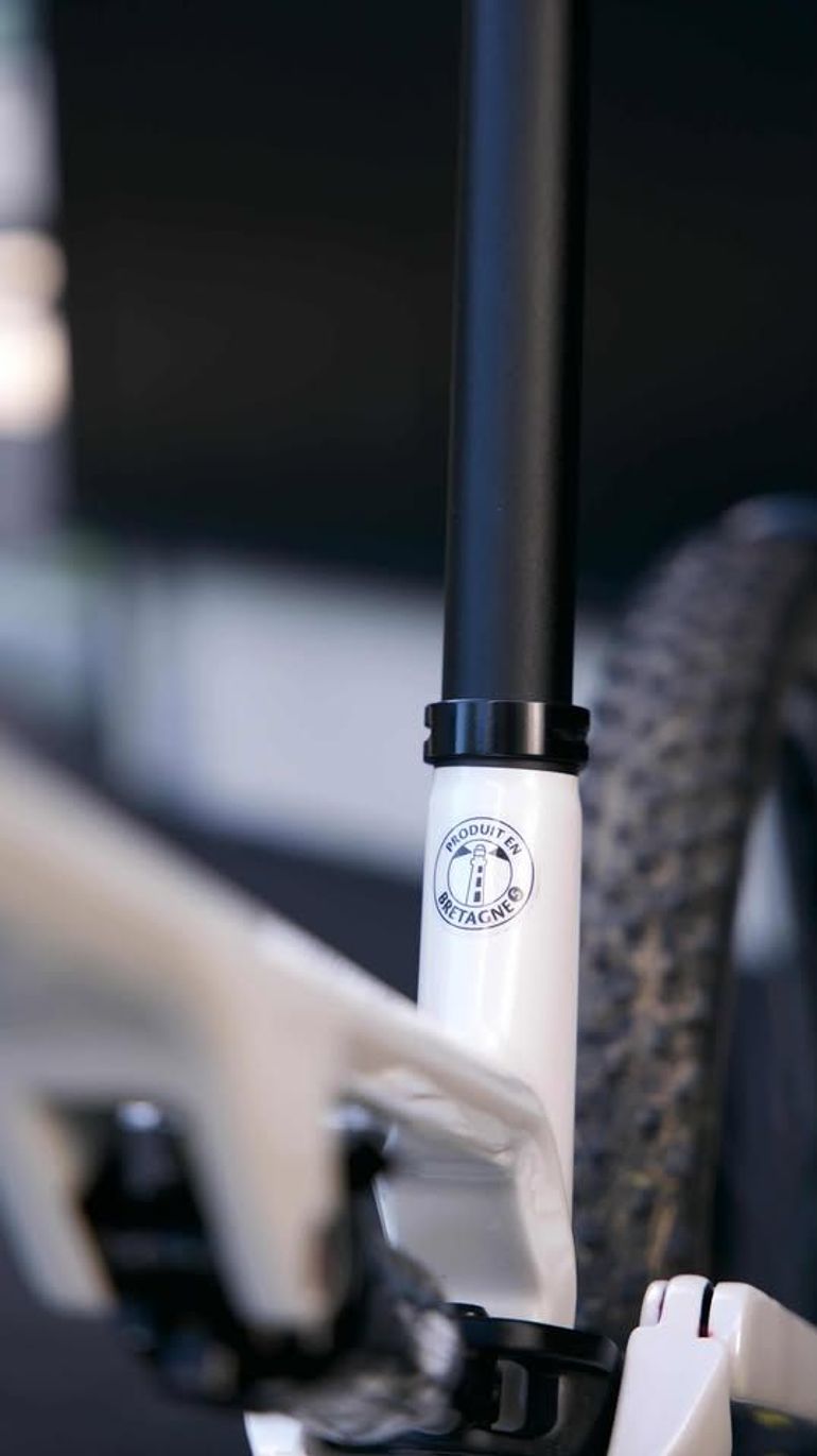 Used Adris Adris Le Flexible 2024 Mountainbike, White — image 2 of 15