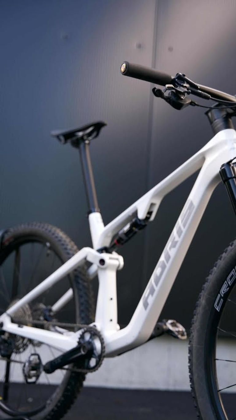Used Adris Adris Le Flexible 2024 Mountainbike, White — image 14 of 15