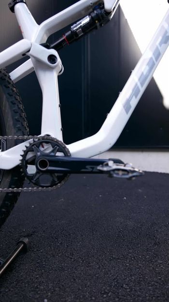 Used Adris Adris Le Flexible 2024 Mountainbike, White — image 7 of 15
