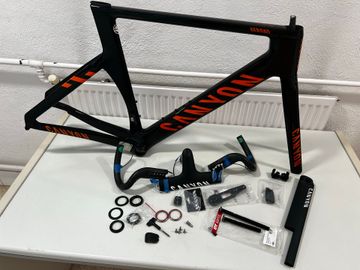 Used Canyon Aeroad CFR Di2 2024 Frameset 2024 Road & Gravel