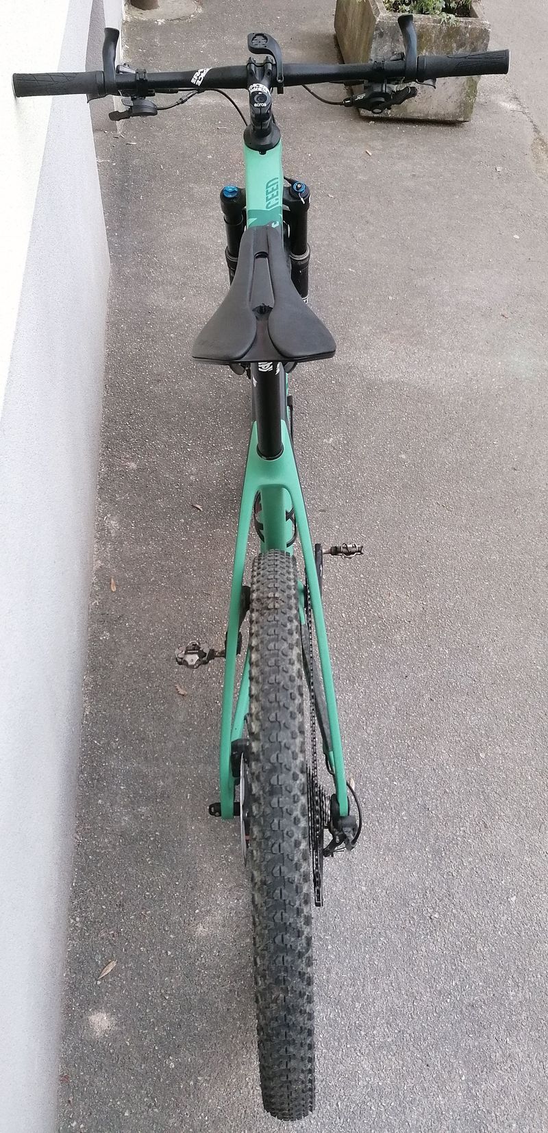 Used Canyon Exceed CF 7 2024 2024 Mountainbike, Green, 29 — image 15 of 25