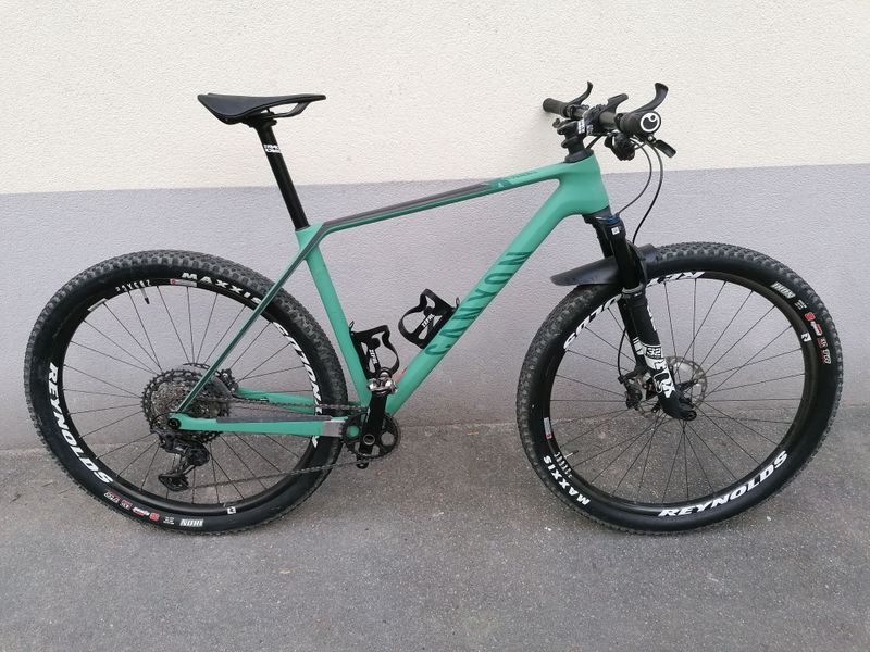 Used Canyon Exceed CF 7 2024 2024 Mountainbike, Green, 29 — image 2 of 25