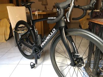 Used Pinarello Dogma F12 Disk Frameset 2020 Frameset 2020 Road & Gravel, Black — image 4 of 4