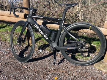 Used Pinarello Dogma F12 Disk Frameset 2020 Frameset 2020 Road & Gravel, Black — image 2 of 4