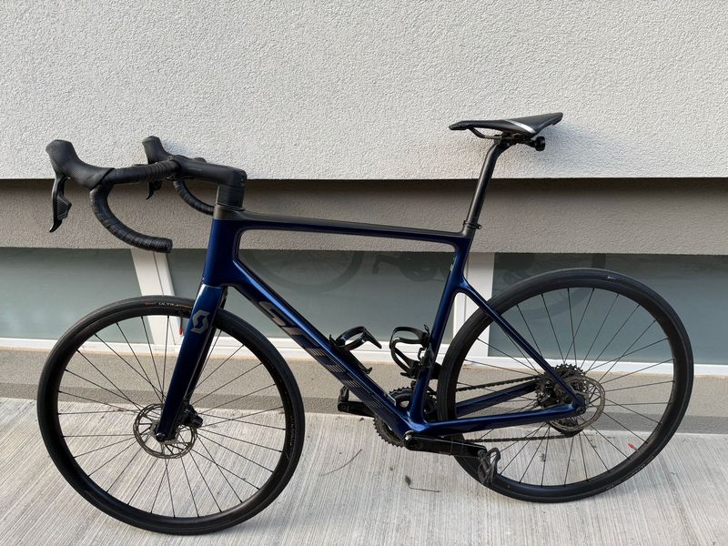 Used Scott Addict 10 2023 2023 Road & Gravel, Blue — image 2 of 25