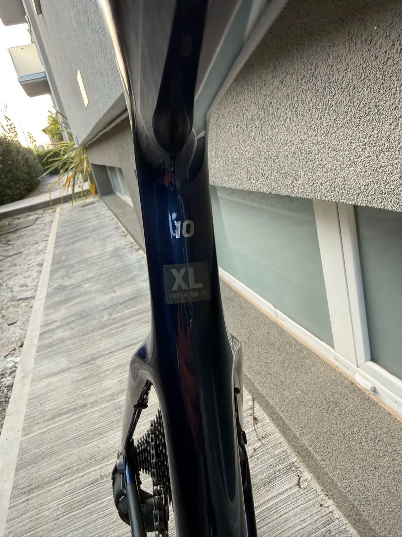Used Scott Addict 10 2023 2023 Road & Gravel, Blue — image 9 of 25