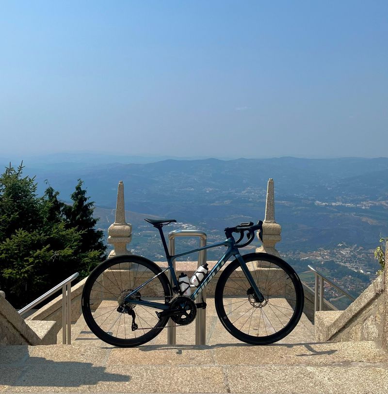 Używany Giant Defy Advanced 0 2025 2025 Road & Gravel — zdjęcie 2 z 3