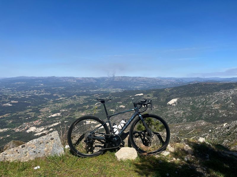 Używany Giant Defy Advanced 0 2025 2025 Road & Gravel — zdjęcie 3 z 3