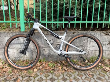 Brugt Canyon Lux Trail CF 6 2024 2024 Mountainbike — billede 5 af 8