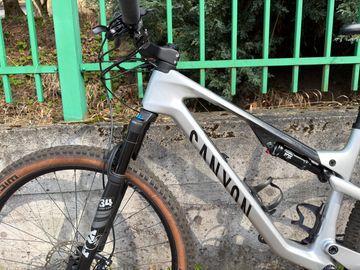 Brugt Canyon Lux Trail CF 6 2024 2024 Mountainbike — billede 8 af 8