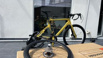 Used Cannondale SuperSix EVO 2 2025 Road & Gravel, Light Gray — image 4 of 5
