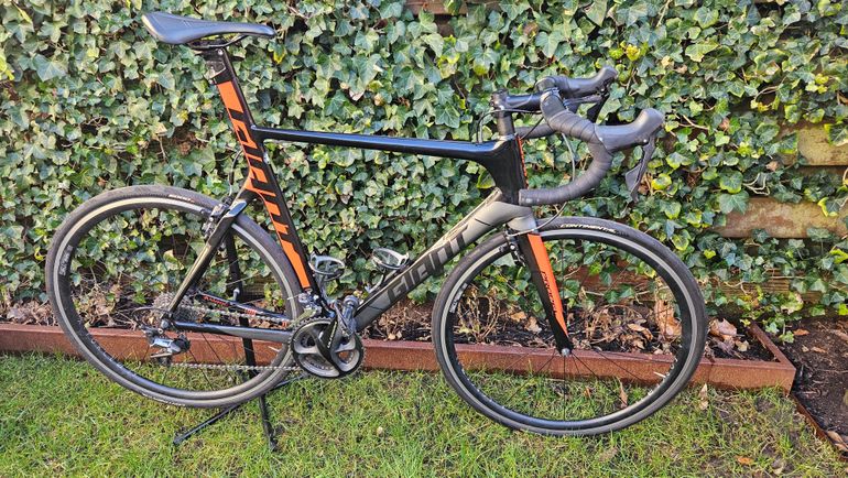 Used Giant Propel Advanced SL-FF 2017 2017 Road & Gravel, Red — image 1 of 15