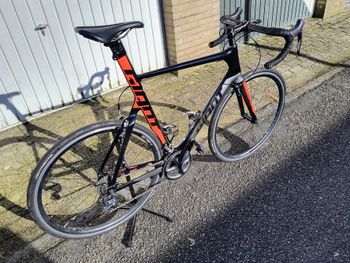 Used Giant Propel Advanced SL-FF 2017 2017 Road & Gravel, Red — image 2 of 15
