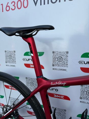 Used Colnago V2-R Disc Limited Daytona Pro Bike 2019 2019 Road & Gravel, Red — image 5 of 8
