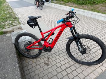 Used Spezialeized Spezialeized  Levo Comp Alloy 2022 2022 Mountainbike, Rojo — image 2 of 6